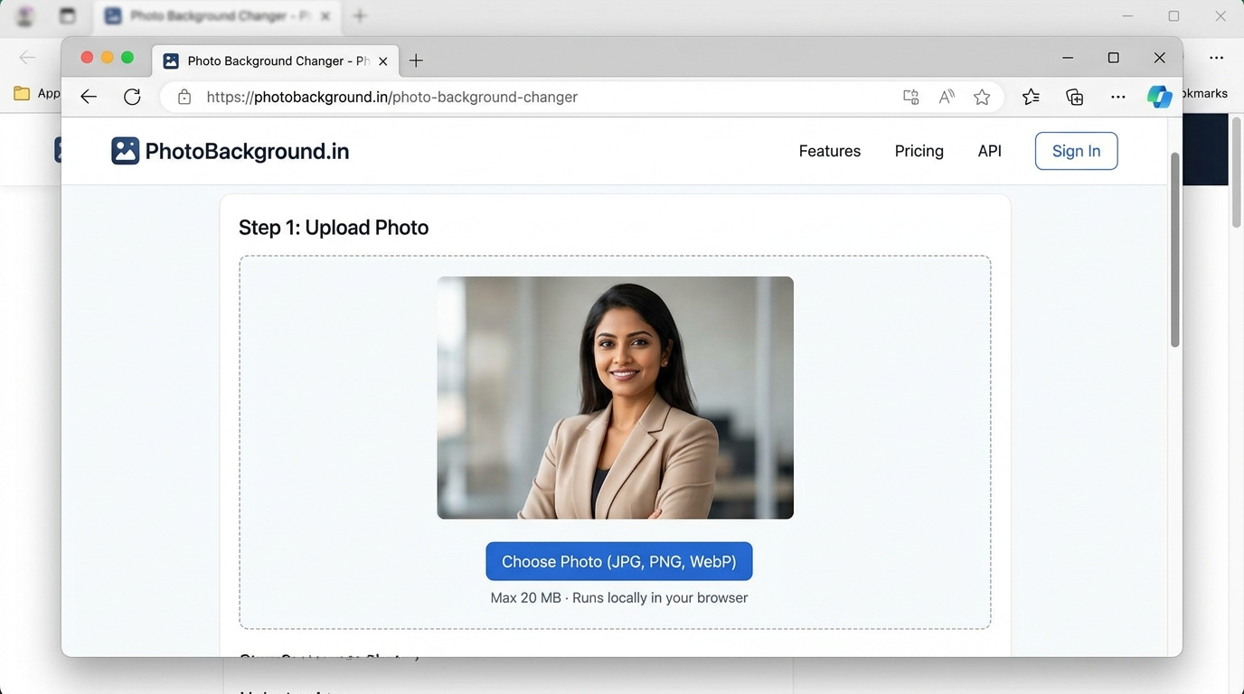 PhotoBackground.in Step 1 interface showing file upload selector with 20 MB limit and client-side processing badge